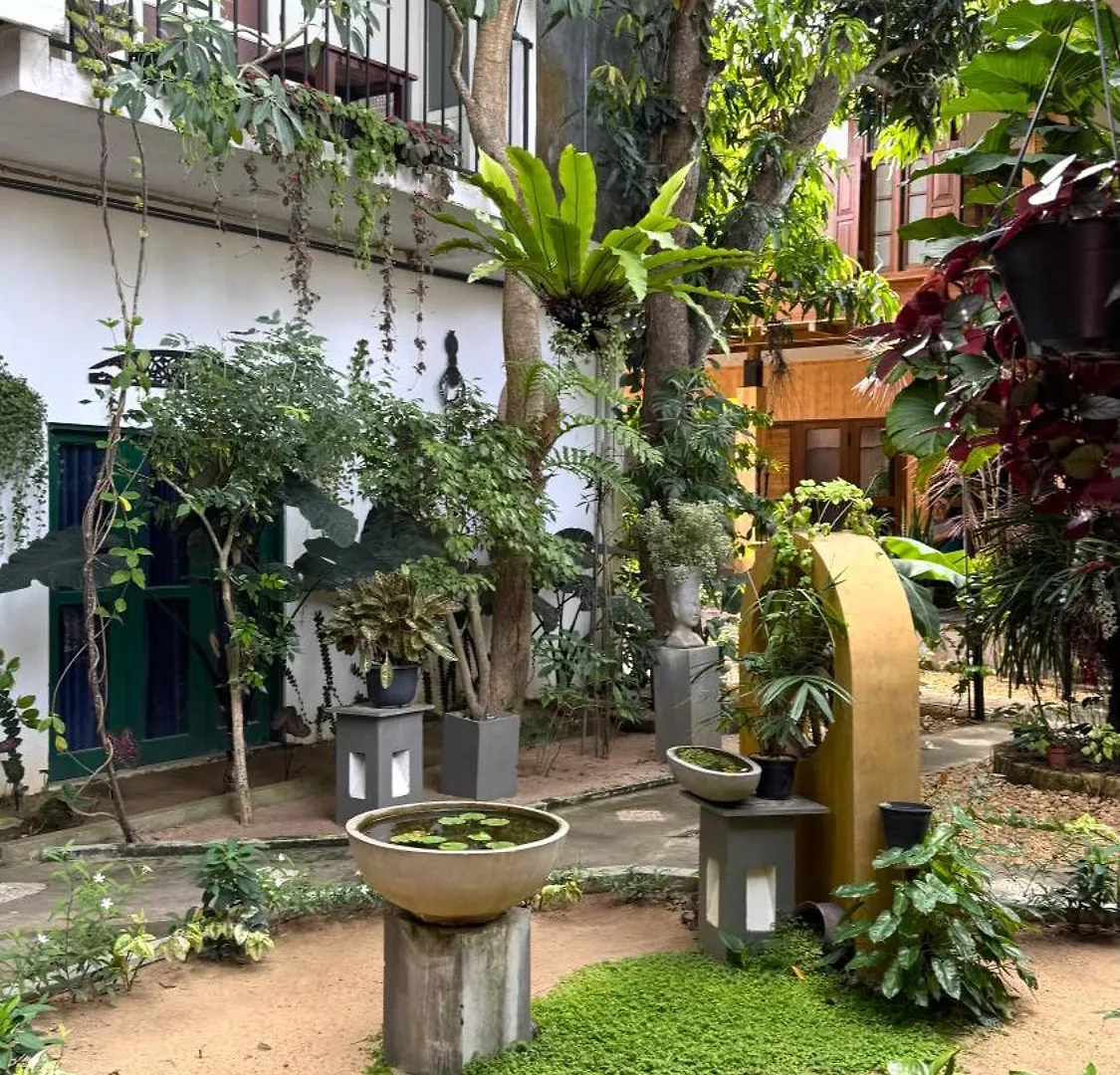 Gomez Place Negombo Gasthuis